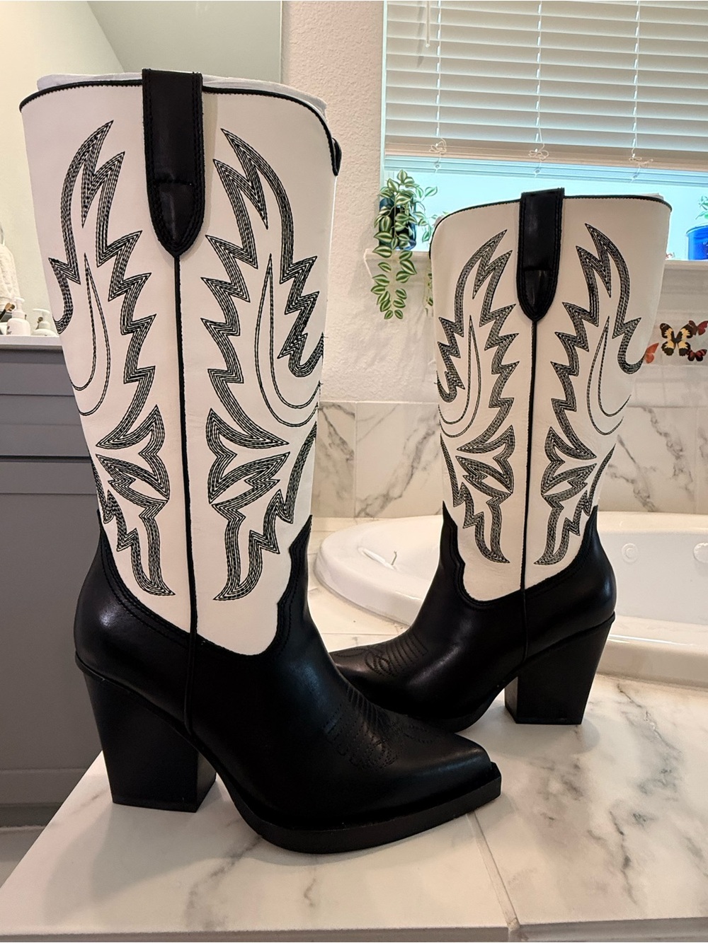 Dolce Vita Blanch boot black and white size 6 - Picture 5 of 7